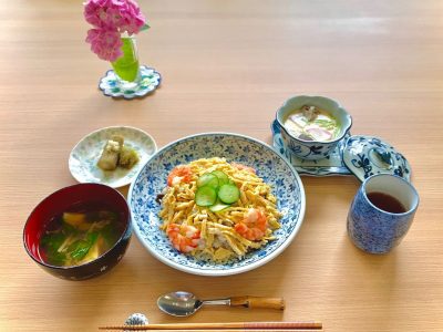 ばら寿司茶碗蒸し焼きなす吸い物#ぶどうの木 #ぶどうの木デイサービス #デイサービス #通所介護 #地域密着型 #地域密着型通所介護 #通所サービス #予防介護 #予防専門型通所サービス #介護 #介護事業 #高齢者 #要介護 #要支援 #健康 #福祉 #西宮市 #西宮 #みやっこケアノート #手作りランチ #あなたの大切な一日をここで #デイサービスの一日 #西宮市のデイサービス #西宮のデイサービス ぶどうの木 デイサービス from Instagram