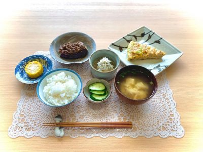 とり卵韓国風焼き茄子しらす大根おろし蒸しコーンきゅうりの浅漬味噌汁#ぶどうの木 #ぶどうの木デイサービス #デイサービス #通所介護 #地域密着型 #地域密着型通所介護 #通所サービス #予防介護 #予防専門型通所サービス #介護 #介護事業 #高齢者 #要介護 #要支援 #健康 #福祉 #西宮市 #西宮 #みやっこケアノート #手作りランチ #あなたの大切な一日をここで #デイサービスの一日 #西宮市のデイサービス #西宮のデイサービス#愛 #越水町 #手料理 ぶどうの木 デイサービス from Instagram