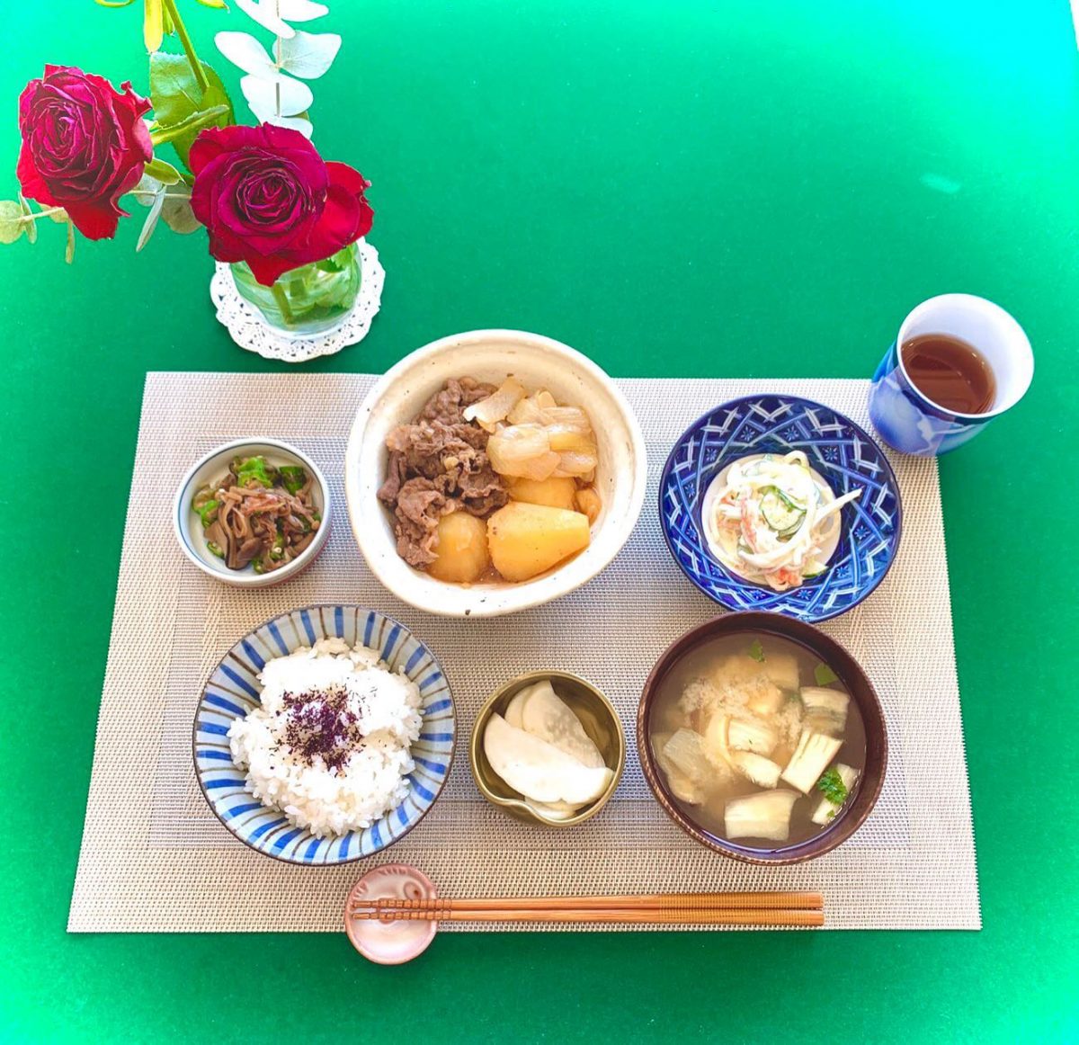 肉じゃがきゅうりとオニオンカニ棒のサラダオクラときのこの和え物香の物みそ汁#ぶどうの木 #ぶどうの木デイサービス #デイサービス #通所介護 #地域密着型 #地域密着型通所介護 #通所サービス #予防介護 #予防専門型通所サービス #介護 #介護事業 #高齢者 #要介護 #要支援 #健康 #福祉 #西宮市 #西宮 #みやっこケアノート #手作りランチ #あなたの大切な一日をここで #デイサービスの一日 #西宮市のデイサービス #西宮のデイサービス#愛 #越水町 #手料理 ぶどうの木 デイサービス from Instagram