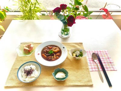 ロール豚肉のシチューいちぢくのごまクリームソースかけ水なすときゅうり、しらすの酢の物香の物#ぶどうの木 #ぶどうの木デイサービス #デイサービス #通所介護 #地域密着型 #地域密着型通所介護 #通所サービス #予防介護 #予防専門型通所サービス #介護 #介護事業 #高齢者 #要介護 #要支援 #健康 #福祉 #西宮市 #西宮 #みやっこケアノート #手作りランチ #あなたの大切な一日をここで #デイサービスの一日 #西宮市のデイサービス #西宮のデイサービス#愛 #越水町 #手料理 ぶどうの木 デイサービス from Instagram