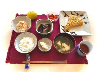 とり卵サーモンの塩昆布和え卯の花茄子の焼き浸し香の物味噌汁みかん#ぶどうの木 #ぶどうの木デイサービス #デイサービス #通所介護 #地域密着型 #地域密着型通所介護 #通所サービス #予防介護 #予防専門型通所サービス #介護 #介護事業 #高齢者 #要介護 #要支援 #健康 #福祉 #西宮市 #西宮 #みやっこケアノート #手作りランチ #あなたの大切な一日をここで #デイサービスの一日 #西宮市のデイサービス #西宮のデイサービス#愛 #越水町 #手料理 ぶどうの木 デイサービス from Instagram