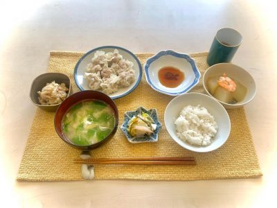 焼売とうがんの煮物卯の花香の物コーンと水菜の卵スープ#ぶどうの木 #ぶどうの木デイサービス #デイサービス #通所介護 #地域密着型 #地域密着型通所介護 #通所サービス #予防介護 #予防専門型通所サービス #介護 #介護事業 #高齢者 #要介護 #要支援 #健康 #福祉 #西宮市 #西宮 #みやっこケアノート #手作りランチ #あなたの大切な一日をここで #デイサービスの一日 #西宮市のデイサービス #西宮のデイサービス#愛 #越水町 #手料理 ぶどうの木 デイサービス from Instagram