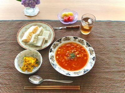 サンドイッチ　(玉子、ﾊﾑとｷｭｳﾘ、ツナ)ミネストローネカボチャのサラダデザートキウイとスイカ🥝 ぶどうの木 デイサービス from Instagram
